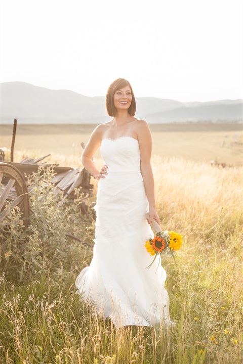 Bride photo at Homestead Golf Course with photo courtesy of Ryan Olsen Photographer